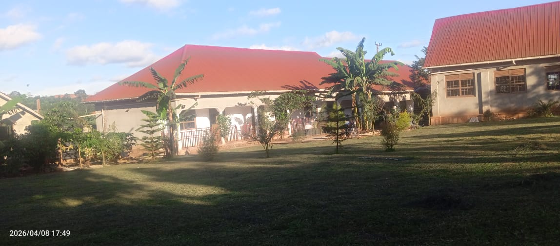 Ridge Discovery School — play area